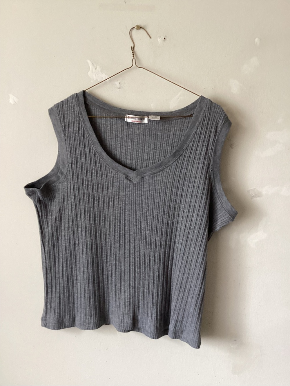 Extra Touch Gray Ribbed V-Neck Sleeveless Tank